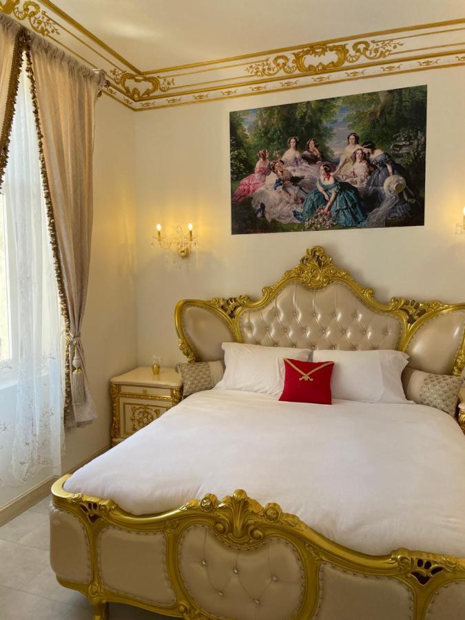 Deluxe Family Suite